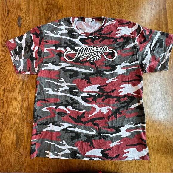⭐️ Vintage 2016 Jamboree in the Hills Red Camouflage Country Concert Tee LARGE - Picture 4 of 14